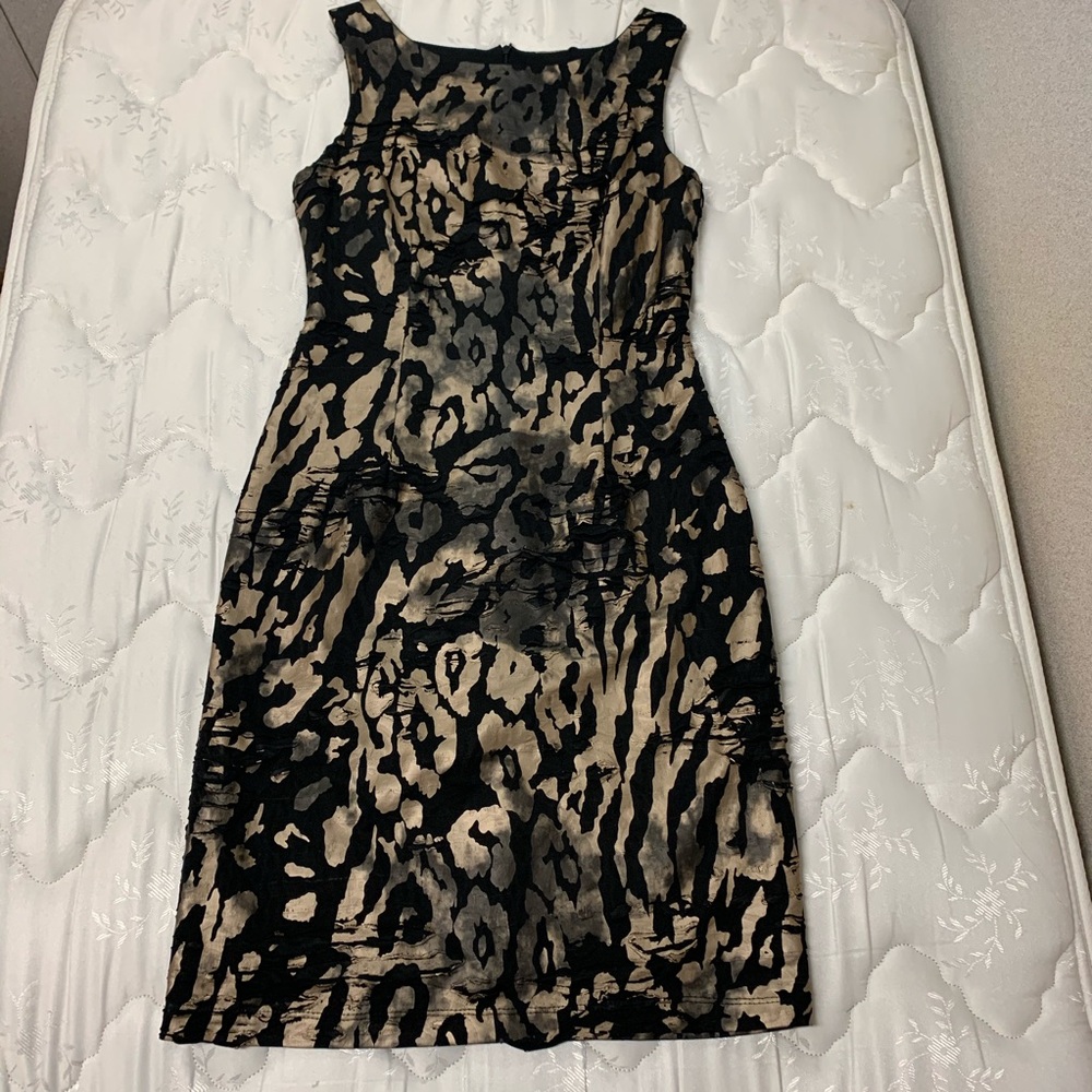 Frank Lyman black and gold sheath dress size 6